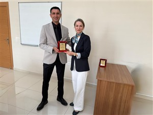 Kimya Bölümü Öğretim Üyelerinin Akademik Başarıları Ödüllendirildi