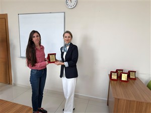 Kimya Bölümü Öğretim Üyelerinin Akademik Başarıları Ödüllendirildi