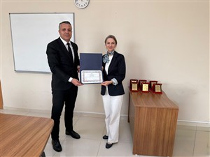 Kimya Bölümü Öğretim Üyelerinin Akademik Başarıları Ödüllendirildi
