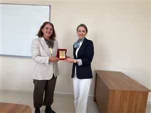 Kimya Bölümü Öğretim Üyelerinin Akademik Başarıları Ödüllendirildi